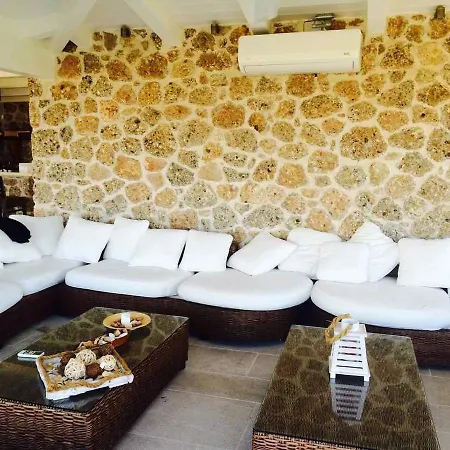 Caldera Luxury Estate * Rozaíika